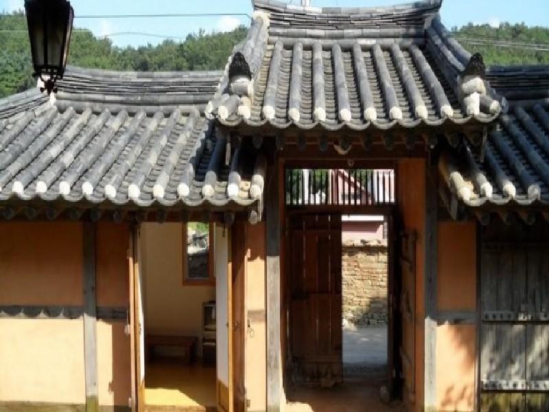 Hotel Goseong Choi Pilgan'S Old House Exteriér fotografie